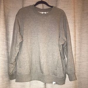 Adidas Men’s Gray Double Pocket Sweatshirt Size L
